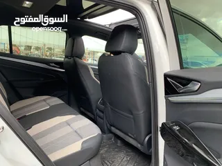  5 للبيع ID4 موديل 2022 فتحه متحركه عداد 28 شبه زيرو  بسعر 21650