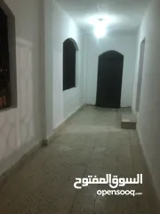  4 شقة للبيع السلالم  طابق اول قريبة من مسجد خرفان منطقة هادئه ‏ممكن تأجيرها