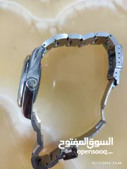  5 ساعه رولكس جديده استخدام اسبوعين للبيع مميزه جدا ودقيقه بالوقت ولون المينا ازرق بحري
