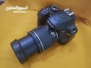  1 كاميرا نيكون D3400