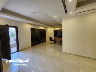  10 شقة فارغة للبيع في دير غبار ref : 14244