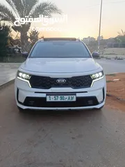  10 كيا سرينتو