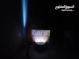  1 لوحه مكتوب عليها Game over