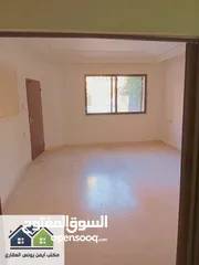  2 REF 20 شقة أرضية للبيع بسعر مميز في البتراوي طلوع قصر ابو الفول محيطة بجميع الخدمات