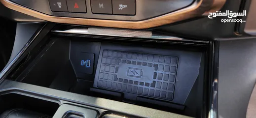  17 f150 lightning 2022 lariat fully loaded فحص كامل