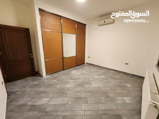  18 شقة فارغة للبيع في عبدون - ref : 14554