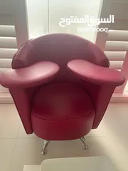  1 4 pedicure chairs