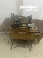  3 ماكنة خياطه سنجر