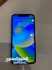  3 اجهزة ايفون كلها بحالة جيدة والكسور الي مبينة انا بصلحها وما منقصر مع الشرا ان شاء الله