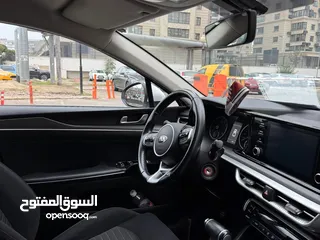  2 كيا اوبتما K5 لقطه 77 الف شيكل حالتها جديده