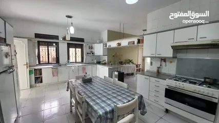  9 furnished Villa for sale in um uthaina ( Property 40886 )-174787481