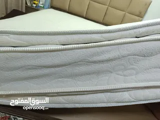  2 فرشة تخت مجوز للبيع