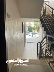  28 شقة فاخرة - حي الرونق/البيادر قرب النادي