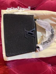  14 حقائب ديور، لويس فيتون، شانيل، جوتشي، بربري