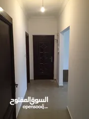  7 شقة سكن أ ضاحية الامير علي طريق المطار بجانب مدارس بيت المقدس 130 متر مربع طابق 2