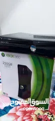  1 Xbox 360 Slim للبيع