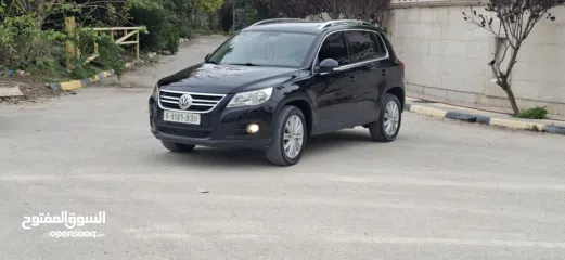  16 جيب تيجوان موديل 2010-اتومتيك-ماتور 2000تربوا -بنزين فل فل اضافات مع فتحة سقف بنوراما-فحص شركة ونخب