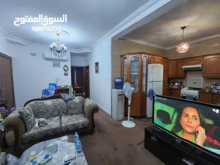  13 شقة طابق اول للبيع في تلاع العلي