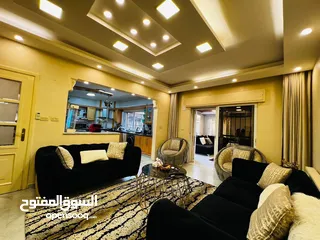  17 شقة أرضية للبيع في دير غبار ref : 14240
