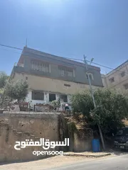  23 قطعة أرض مع منزل طابقين للبيع في مدينة السلط-نقب الدبور