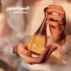  8 عطور نسائية أصلية