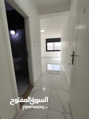  14 روف غير مفروش للإيجار – أول رافات  قرب سنقرط وصالات الهاشم سابقًا