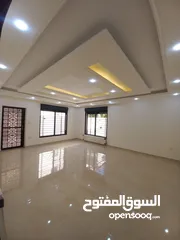 10 شقة للبيع في أبو نصير طابق أول مساحة 180م تشطيبات مميزه
