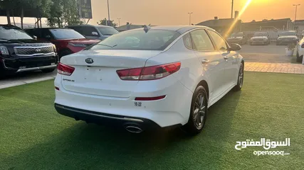  3 kia optima  2020