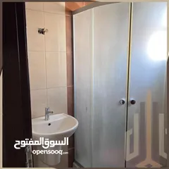  6 شقة طابق ثاني للبيع في ابو نصير قرب دوار الجامعة التطبيقية مساحة 130م