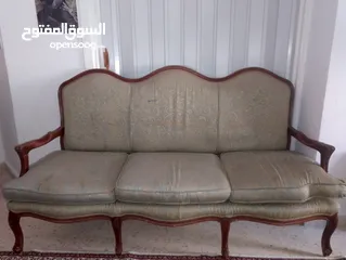  6 طقم كنب مستعمل مع نثريات