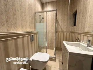  27 فيلا غير مفروشة للايجار في عبدون ( Property 43186 )-174847680
