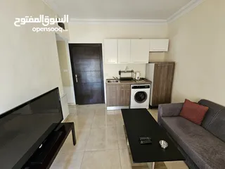  15 استوديوهات فندقيه مفروشه للاجار اليومي و الاسبوعي في قلب عمان منطقه هادئه و مخدومه قريبا من كل شيء