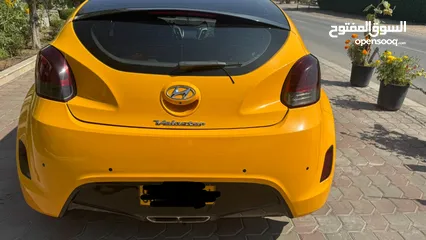  4 VELOSTER 2014