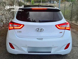  2 هيونداي i30 2014