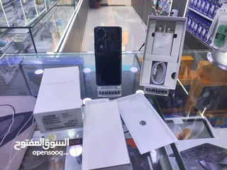  5 مستعمل ايام Honer 90 5G رام 24 جيجا 512 أغراضة والكرتونه الأصلية مكفول متوفر توصيل