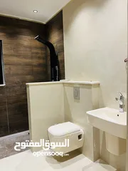  8 شقة ارضية 156 تشطيب فلل / مدخل خاص/ كراج سيارة مستقل/ ترس 100 متر.
