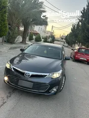  1 تيوتا افالون للبيع بحالة الوكالة