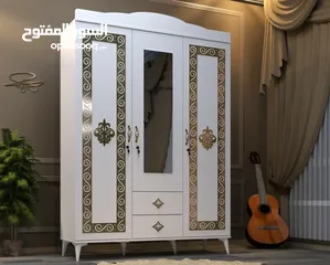  1 three door turkey cabinet/حزانہ