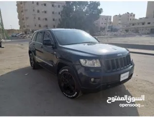  20 Jeep Grand Cherokee 2011 Model