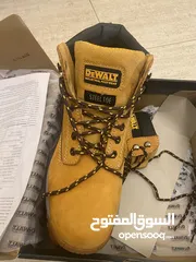  4 NEW Dewalt safety shoes/boot حذاء سيفتي