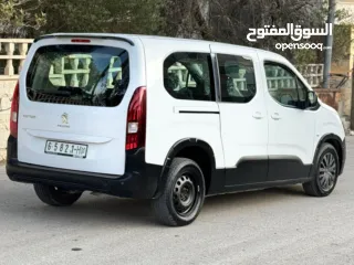  8 بيجو رفتر 2022