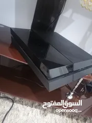  4 جهاز بلاستيشن 4