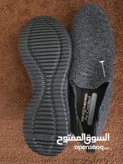 4 حذاء سكتشر للبيع