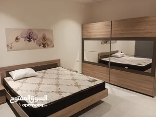  3 يوجد لدينا شقق   مفروشة للايجار يومي أسبوع شهري  مساحات الشقق من 130 لا 300 متر موقعنا: عبدون فقط