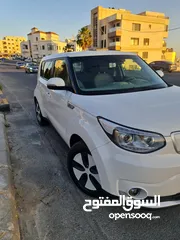  25 كيا سول كهربائية موديل 2018 لون ابيض وارد كوري