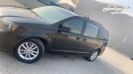  9 Dodge caravan 2014 sell