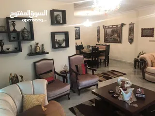  2 شقة مميزة 3 غرف نوم مفروشة بالكامل منطقة مخدومة مع اطلالة رائعة في اجمل مناطق تلاع العلي خلدا