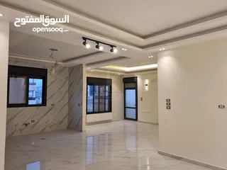  4 شقة مميزة للبيع في اربد - إيدون- طابق أول