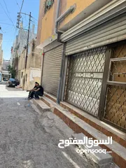  9 مستودع (محل)  ومكتب للإيجار -  في الوحدات