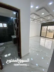  26 فيلا فخمة للبيع